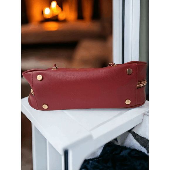 I.N.C | Leather Crimson Red & Gold Chain Shoulder Purse EUC - Picture 4 of 6